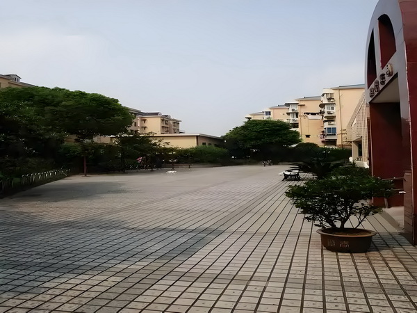 深圳市入户网站_仅一周董璇二婚老公就被扒干净，她又看走眼了？ 离婚了也他们我说着数